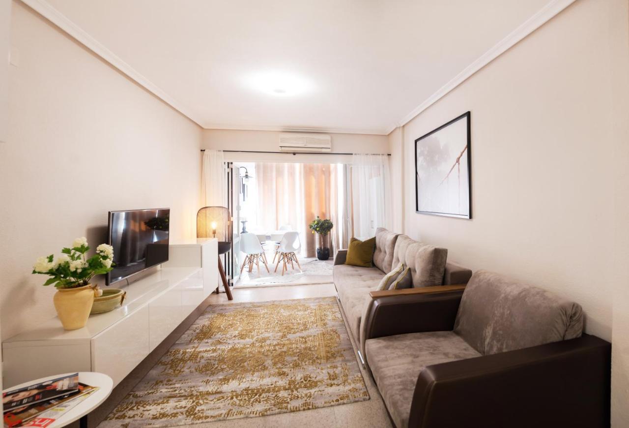 Holiday Studio Jardin Playa Torrevieja Exteriör bild