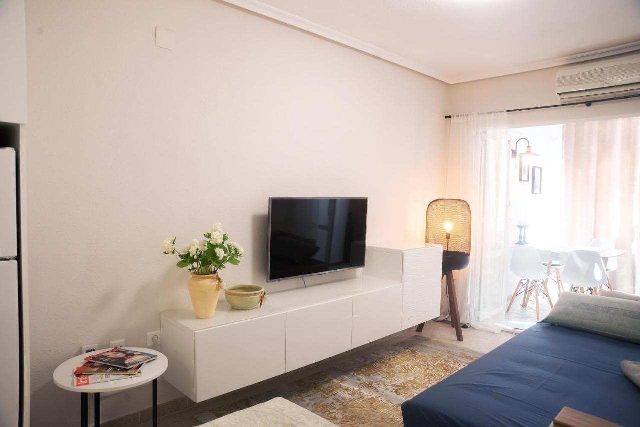 Holiday Studio Jardin Playa Torrevieja Exteriör bild