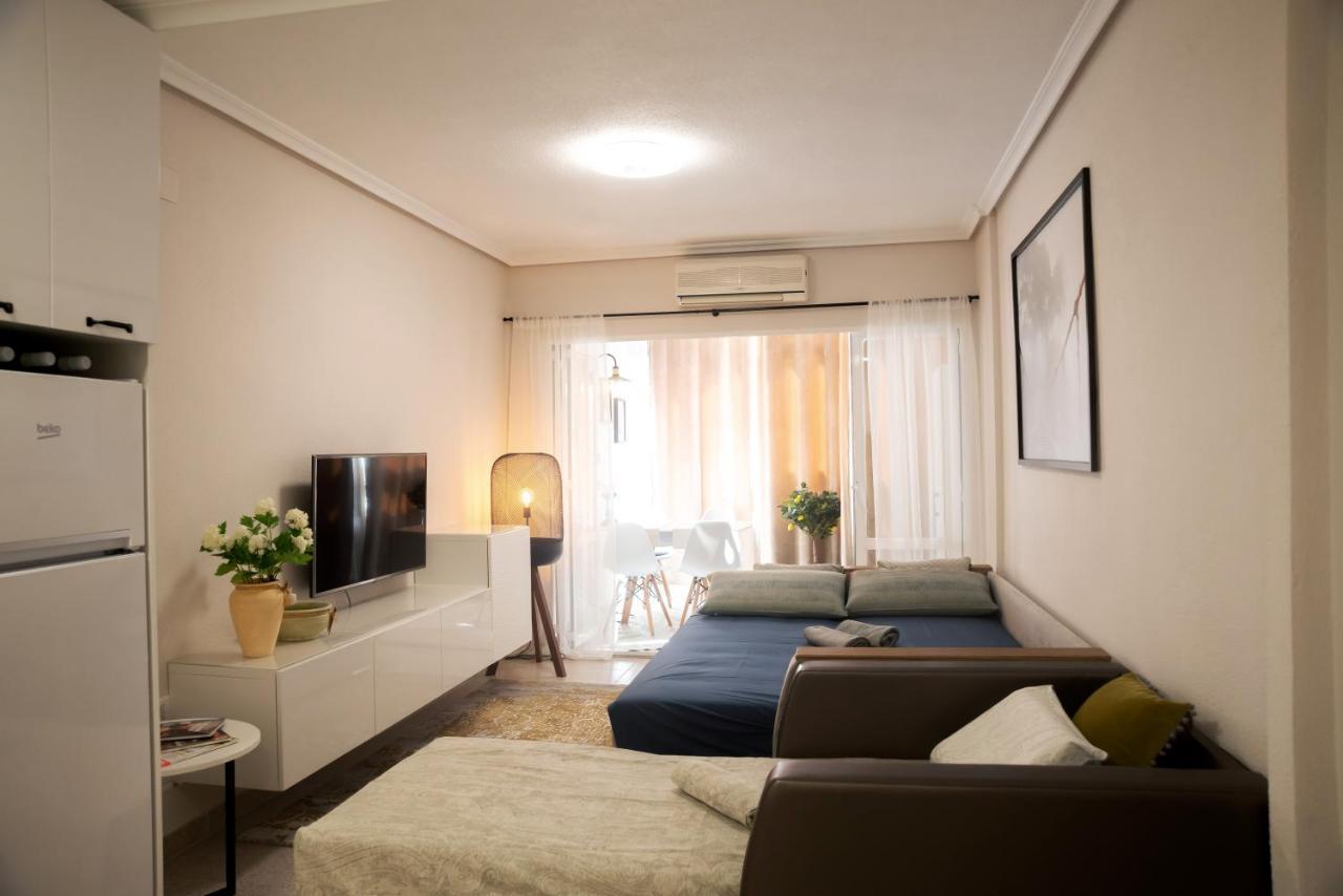 Holiday Studio Jardin Playa Torrevieja Exteriör bild