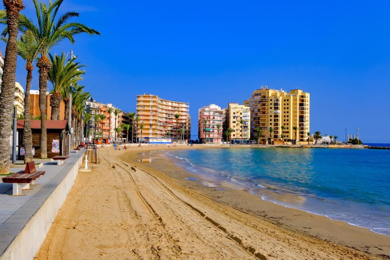 Holiday Studio Jardin Playa Torrevieja Exteriör bild